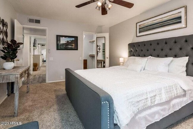 Building Photo - 7526 Via De Ln