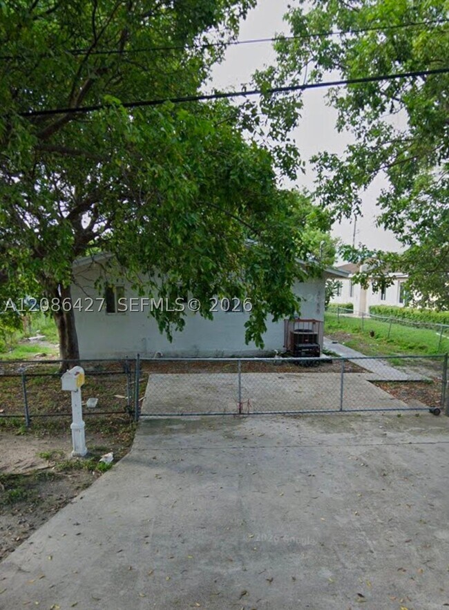 Building Photo - 2150 NW 65th St