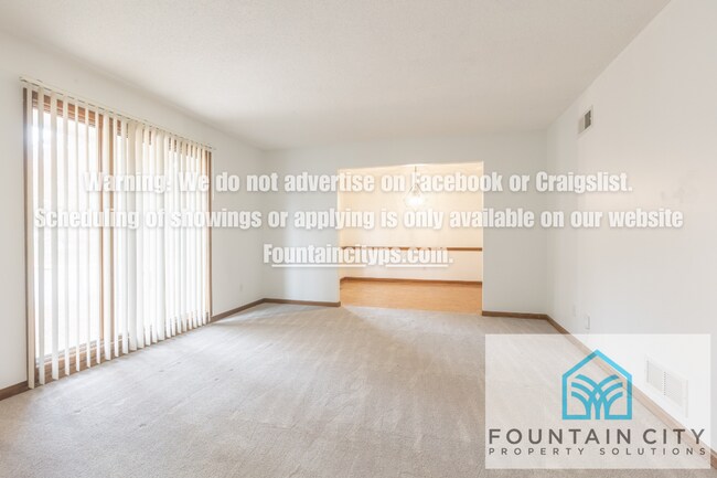 Building Photo - 807 Laurel Ave