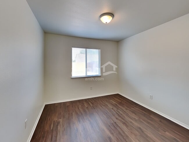 Building Photo - 9109 King Ranch Dr