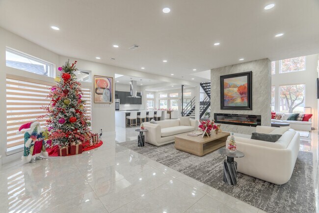 Building Photo - 6510 Sussex Ct