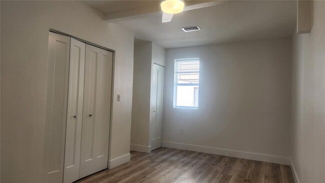 Building Photo - 2117 5th St