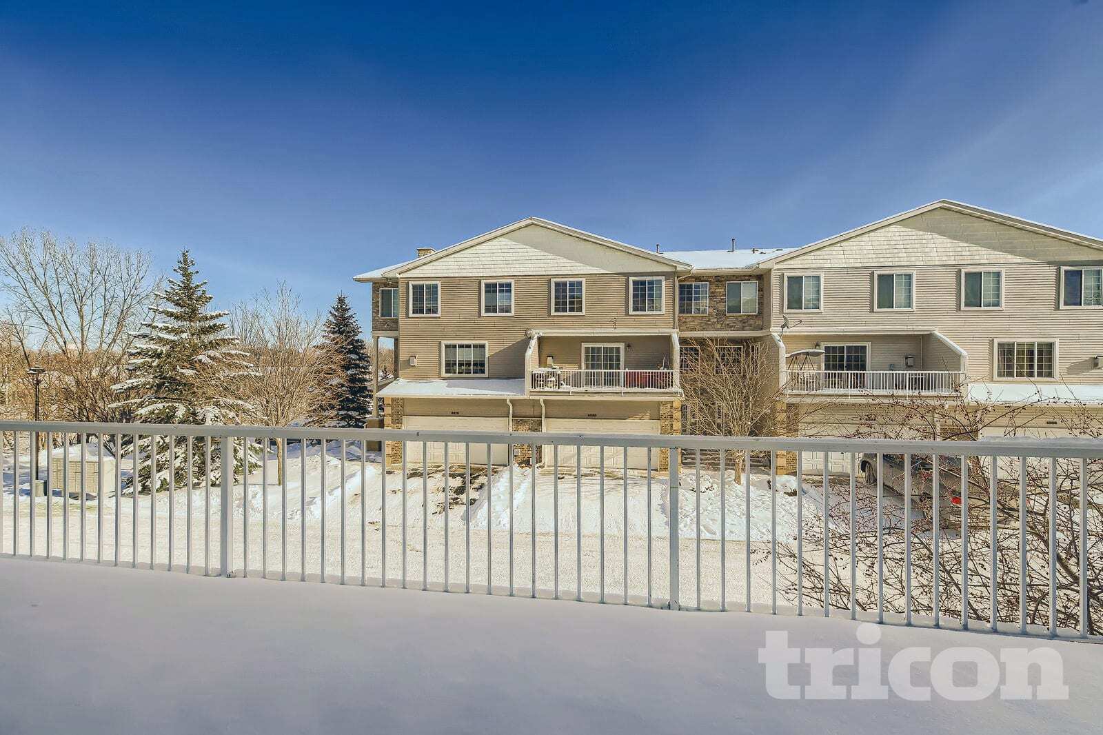 Building Photo - 7010 S Park Dr