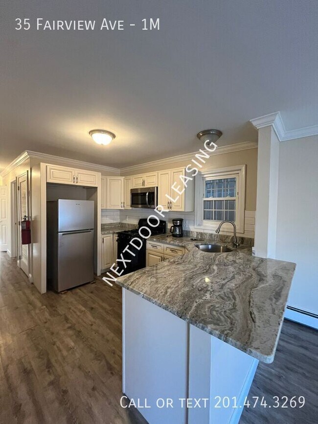 Building Photo - 35 Fairview Ave