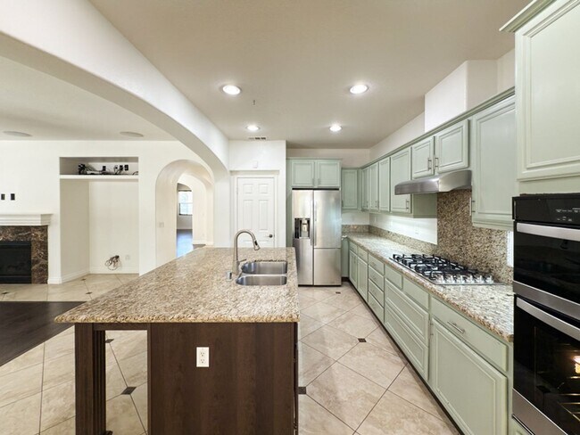 Building Photo - ~Temecula's Wolf Creek Community~ Beautifu...