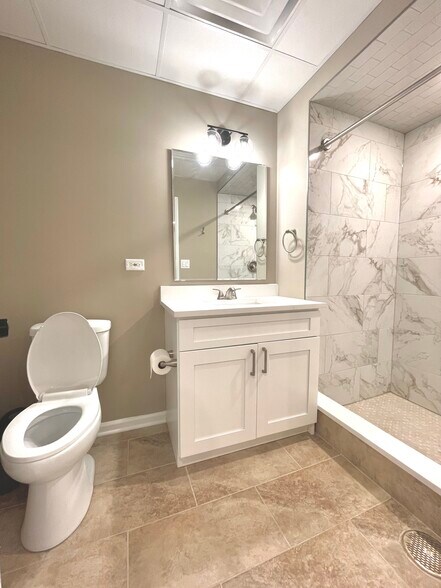 En suite - 1305 N 22nd Ave