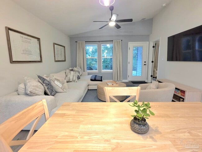 Building Photo - 7701 Pontiac Dr