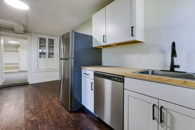 Building Photo - 316 Belonda St