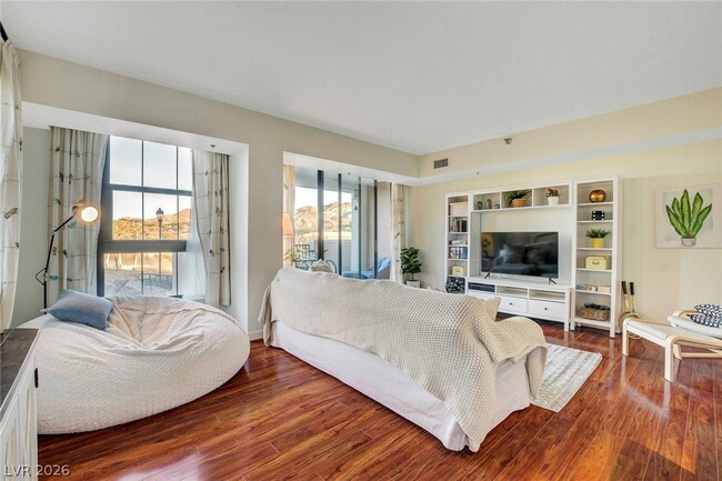 Building Photo - 29 Montelago Blvd