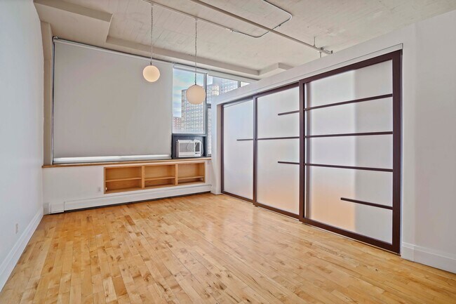 Building Photo - 535 Dean St