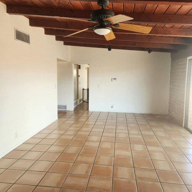 Building Photo - $1,995.00 Love this Midtown Midcentury 3 b...