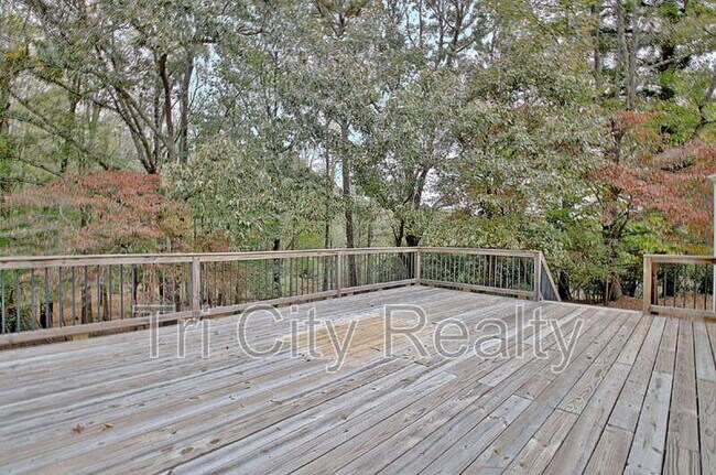 Building Photo - 150 Drennan Dr