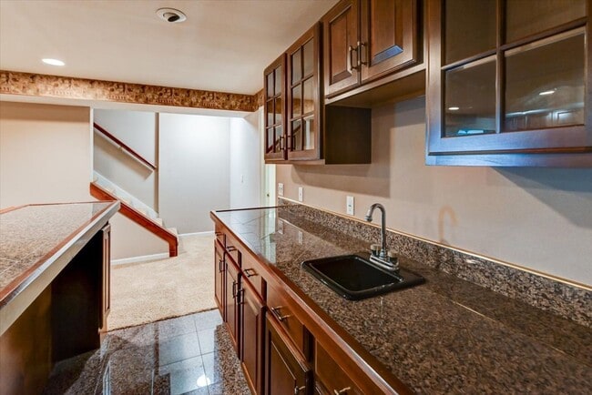 Building Photo - Beautifully updated 4 bedroom home in Southbridge, Waunakee