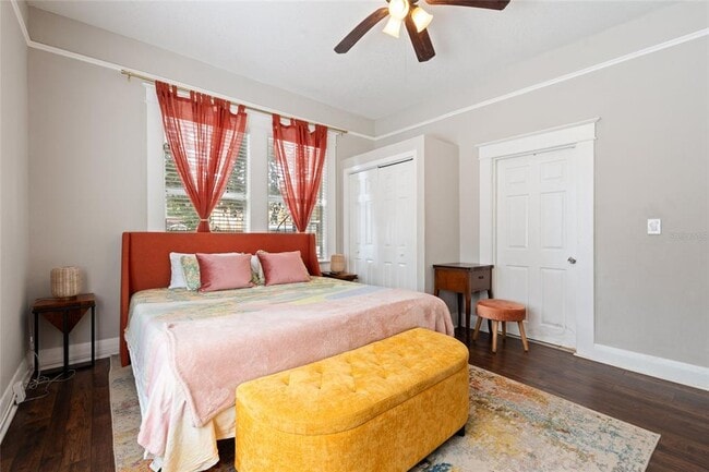 Building Photo - 905 E 22nd Ave.