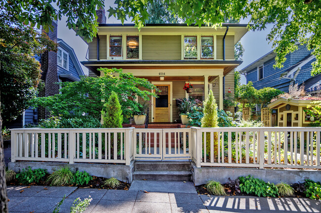 Primary Photo - 6514 18th Ave NE