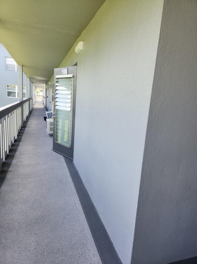 Primary Photo - 106 Suffolk C