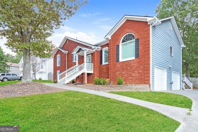 Building Photo - 30 Bramblewood Trail SW