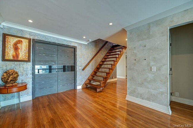 Building Photo - 37 Crescent Cove Cir