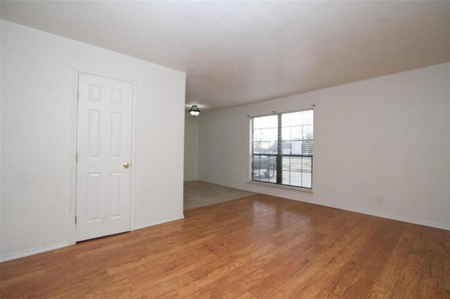 Building Photo - 2619 FM 879
