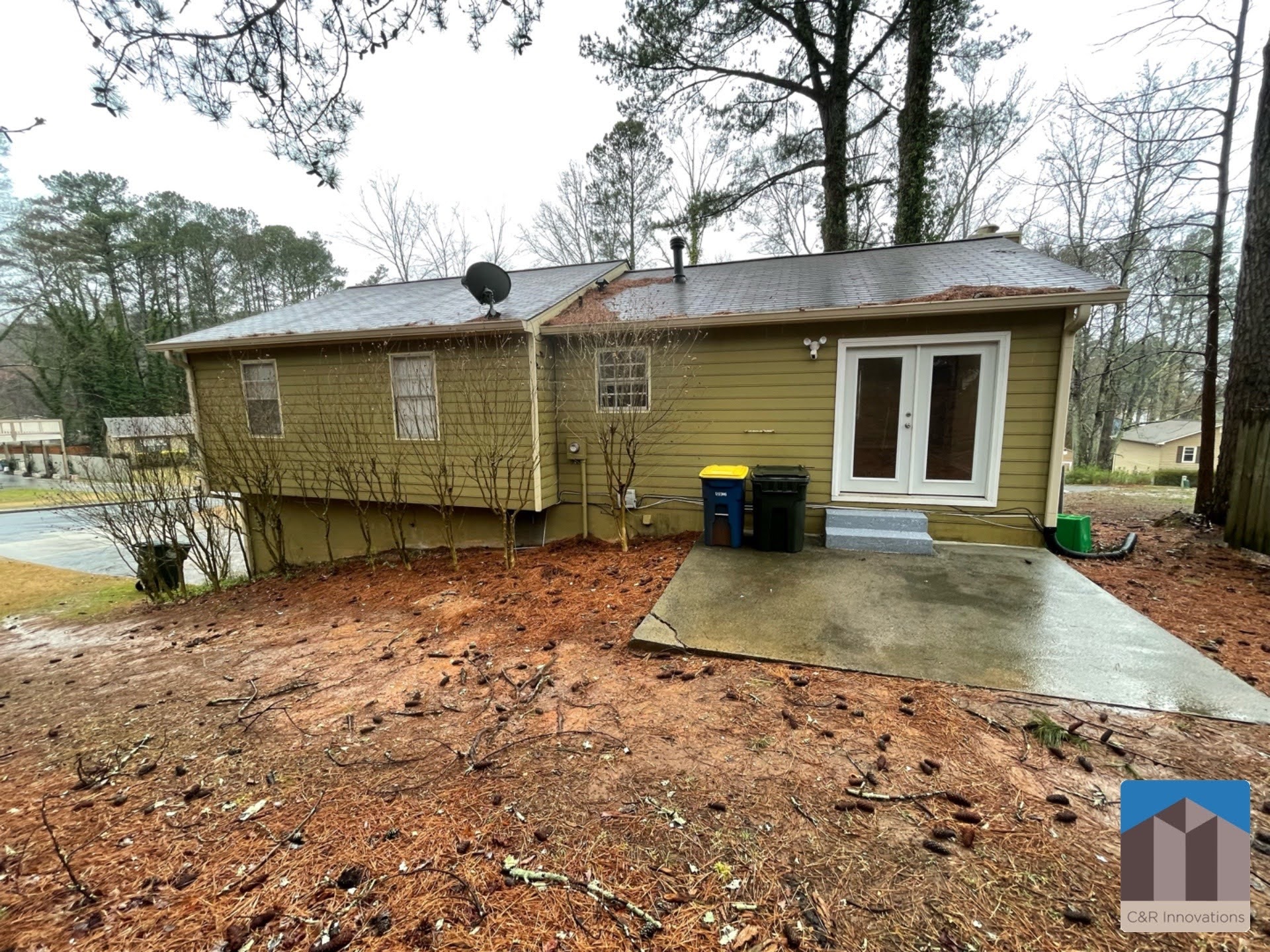 Building Photo - 2595 Woodland Dr NW