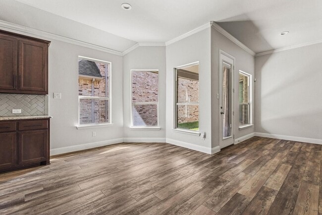 Building Photo - 705 Boardwalk Way