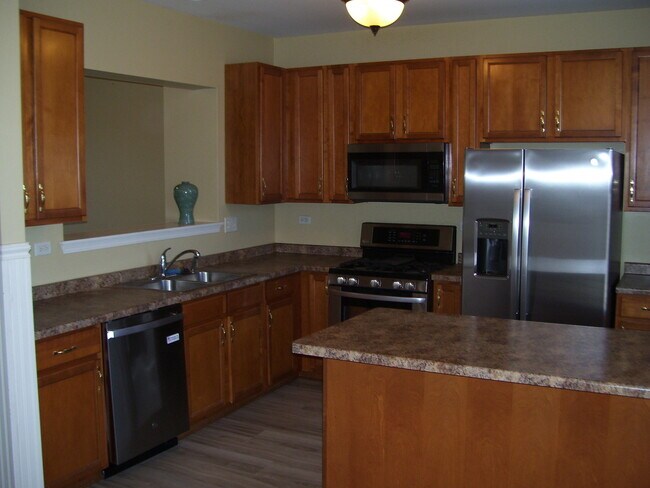 Building Photo - 3376 Bradbury Cir