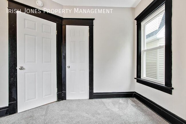 Building Photo - 128 Crowley Ave