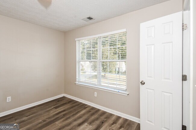 Building Photo - 2809 Golden Club Bend