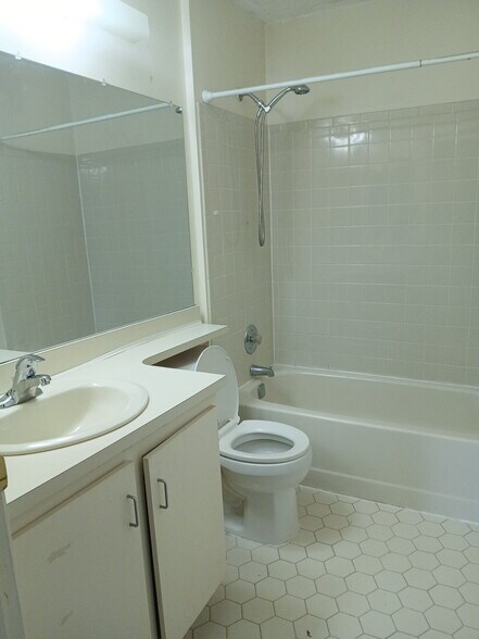 2nd Bathroom - 215 Rachel Ct