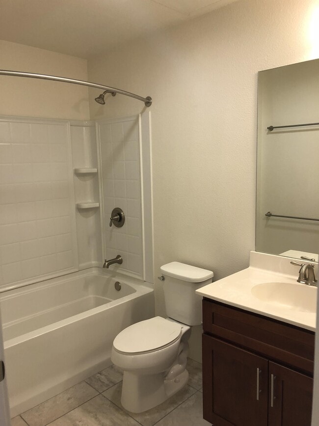 Building Photo - 458 Manawai St