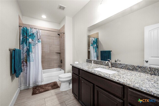 Building Photo - 618 Wagon Wheel Dr