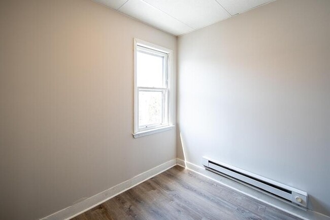 Building Photo - 53 Main St