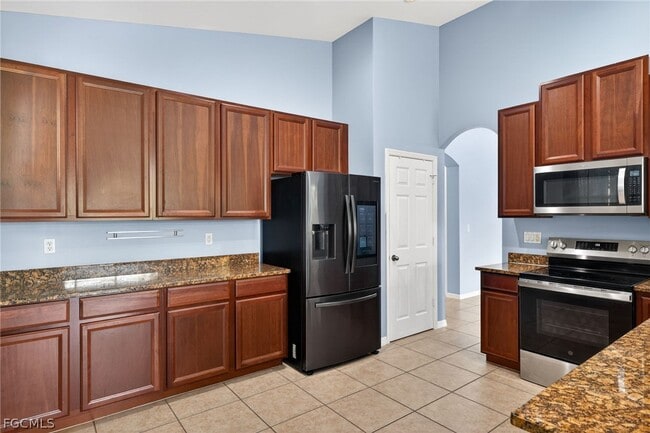 Building Photo - 8278 Sumner Ave