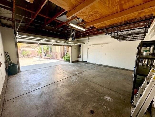 Building Photo - 33602 Magnetite St