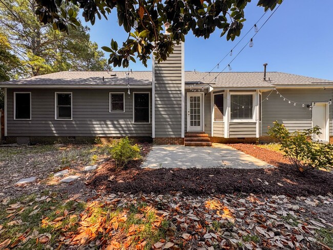 Building Photo - Stylish 3 Bed 2 Bath Home in Jack Britt