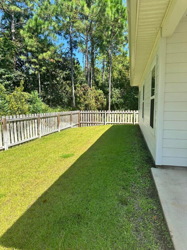 Building Photo - 207 Sea Eagle Ln