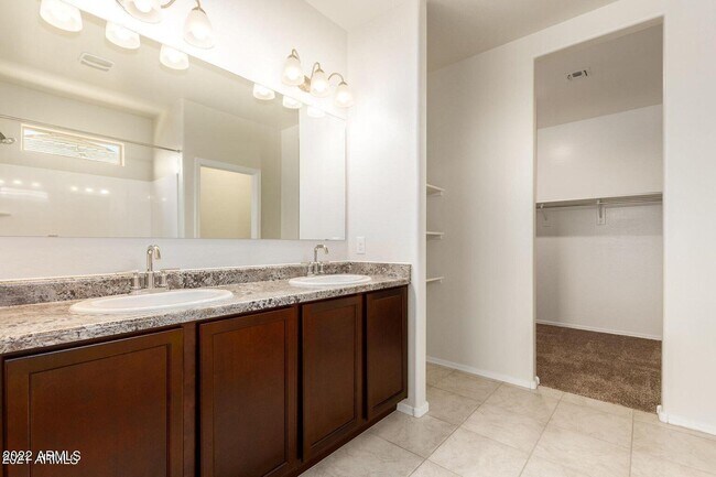 Building Photo - 2413 E San Gabriel Trail