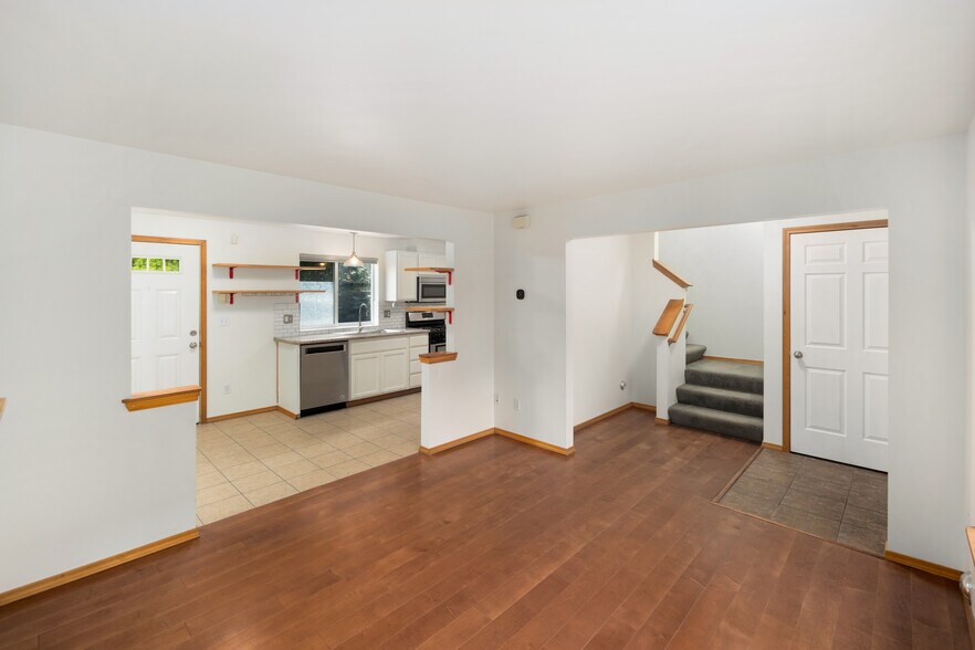 Building Photo - 8823 Delridge Way SW