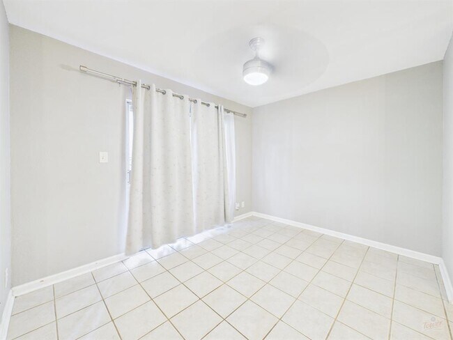 Building Photo - 3018 S 1st St