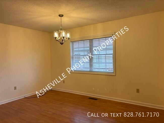 Building Photo - 148 Laurel Loop