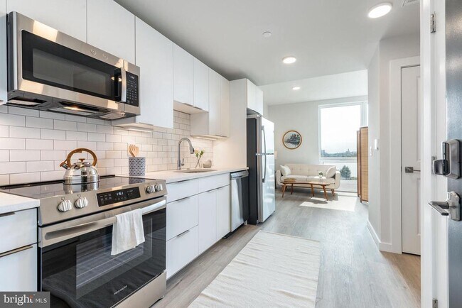 Primary Photo - 1130 N Delaware Ave