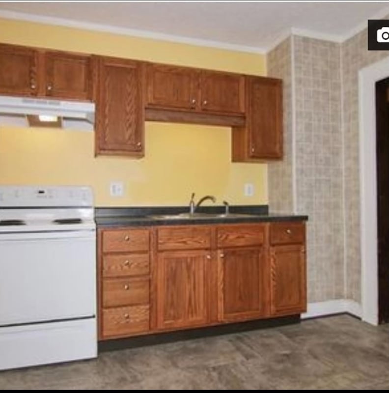 Building Photo - 1840 W Maryland St