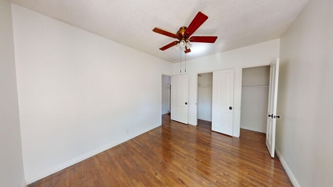 Interior Photo - 4302 Garthwaite Ave