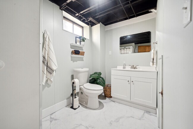 Building Photo - 36640 Angeline Cir