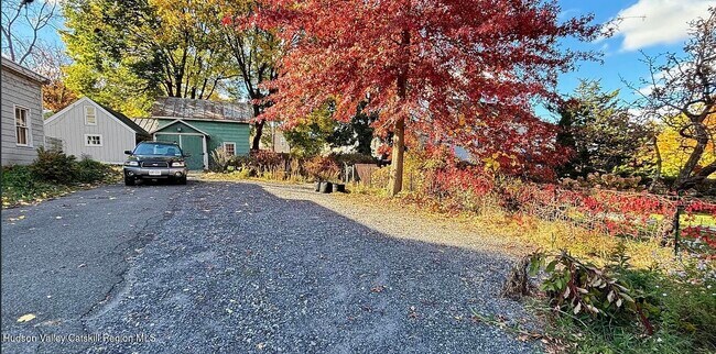 Building Photo - 967 Columbia St