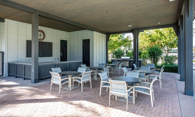 Building Photo - 25822 N 20th Ln