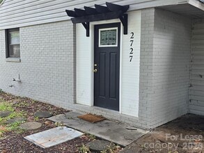 Building Photo - 2727 Englehardt St