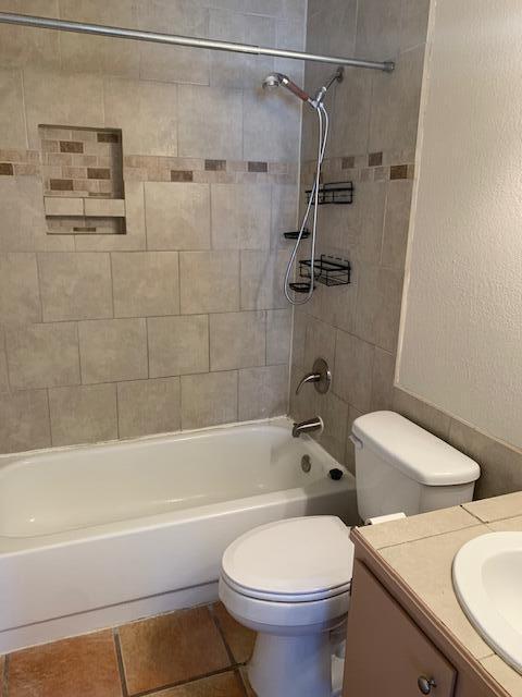 Building Photo - 4 Rainbow Rd