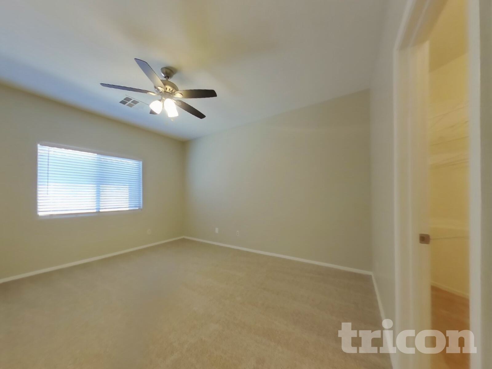 Building Photo - 11418 W Mountain View Dr