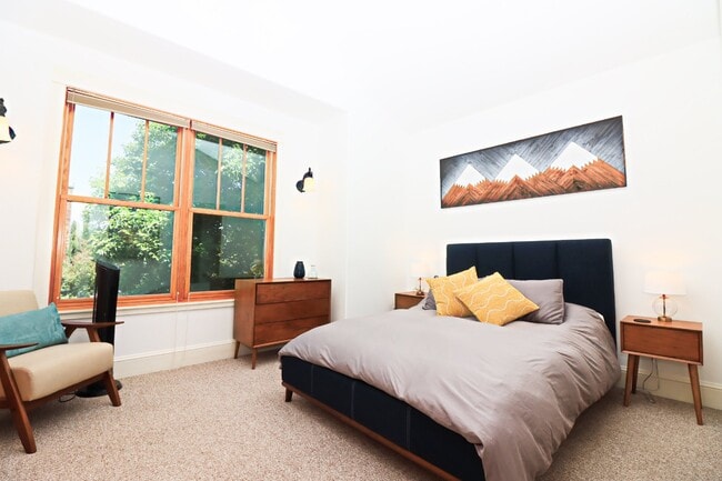 Building Photo - Fully Furnished home in Sisters Oregon